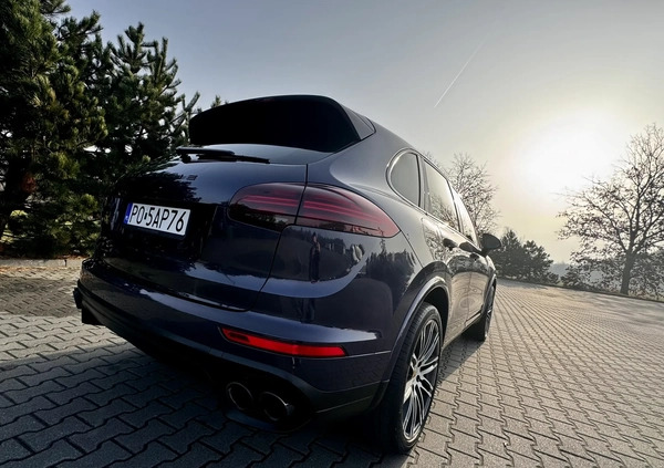 Porsche Cayenne cena 109000 przebieg: 380000, rok produkcji 2016 z Rogoźno małe 79